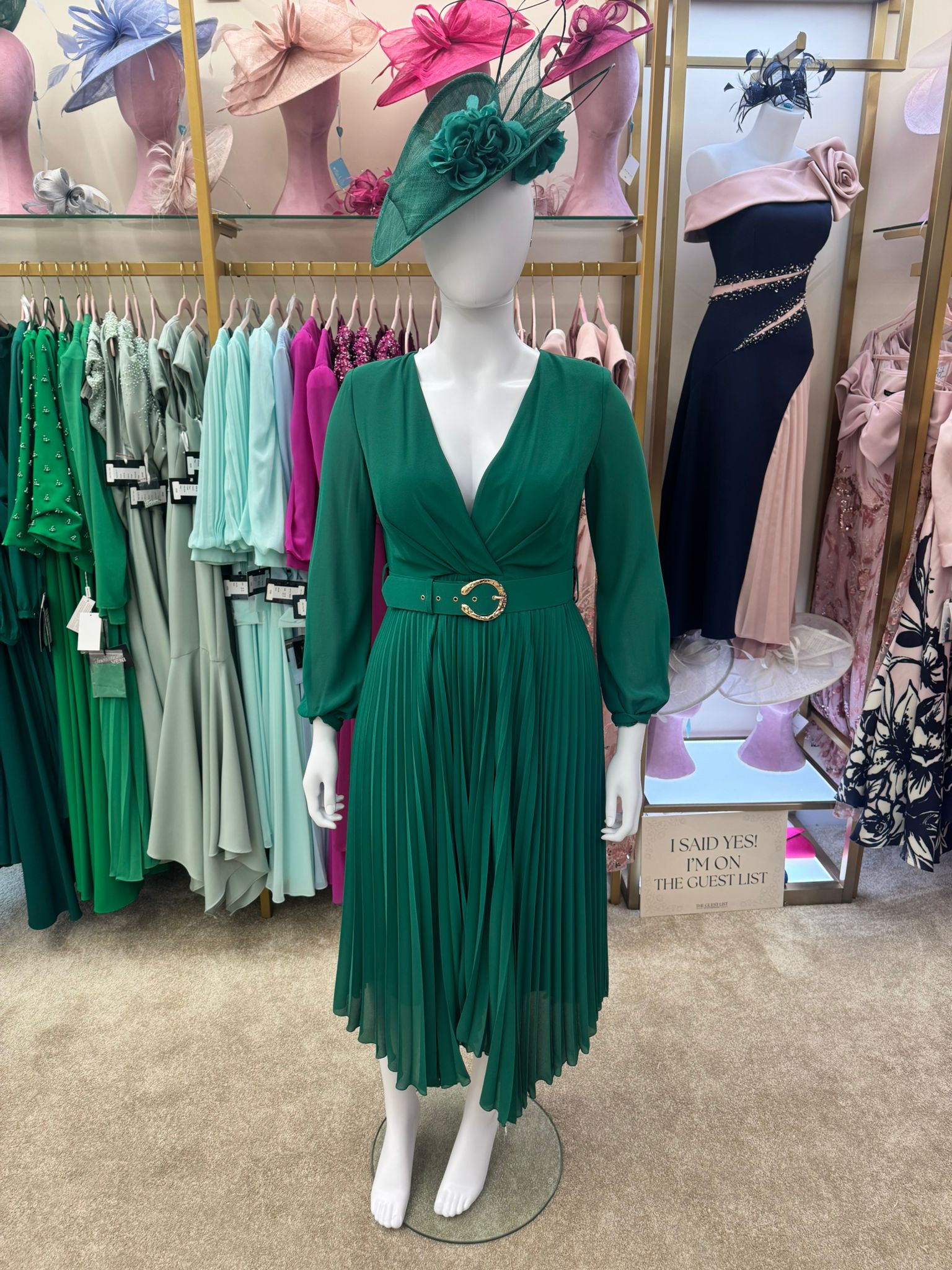 Carla Ruiz - 52066 - Emerald